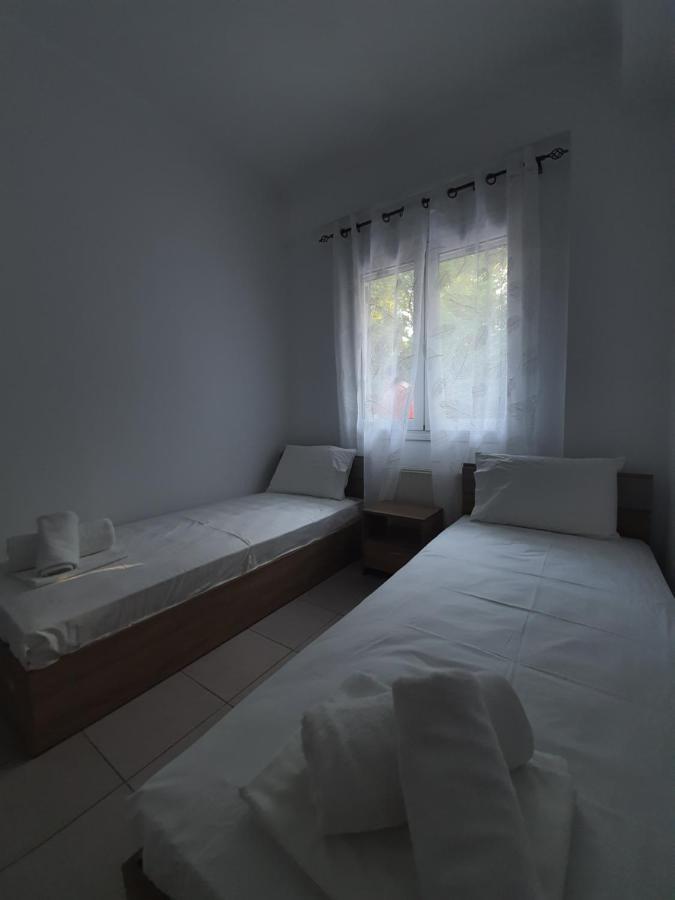 Eleana'S Apartments Гувия Екстериор снимка