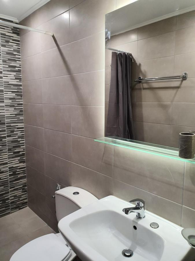 Eleana'S Apartments Гувия Екстериор снимка