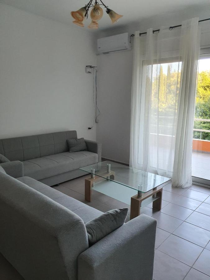 Eleana'S Apartments Гувия Екстериор снимка