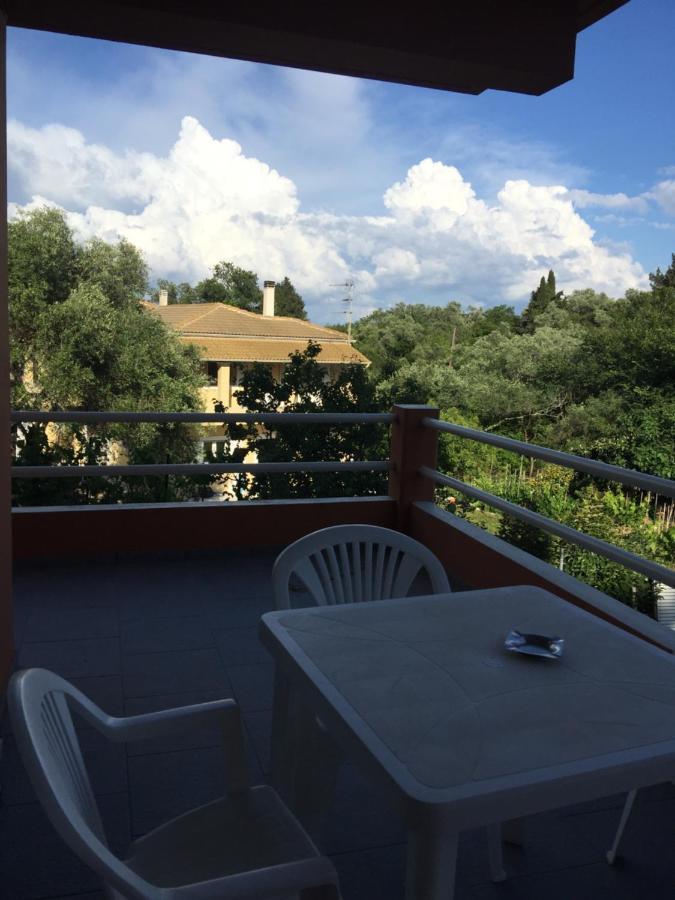 Eleana'S Apartments Гувия Екстериор снимка