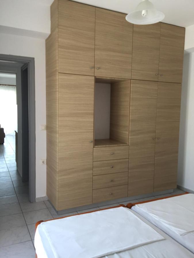 Eleana'S Apartments Гувия Екстериор снимка