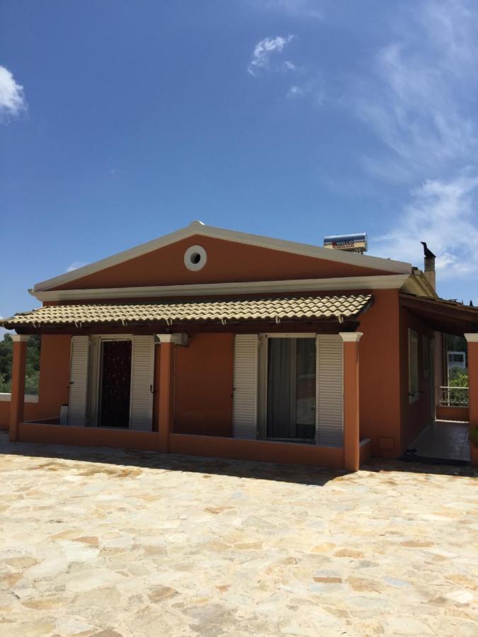 Eleana'S Apartments Гувия Екстериор снимка