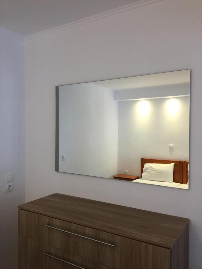 Eleana'S Apartments Гувия Екстериор снимка